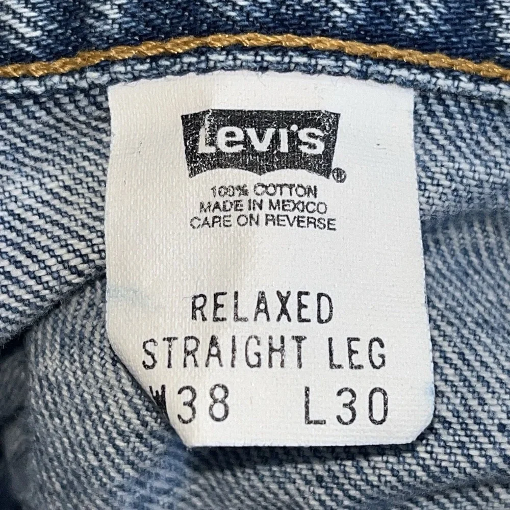 Vintage Levis Jeans Mens 38x30 Blue Relaxed Fit Straight Leg Medium Wash